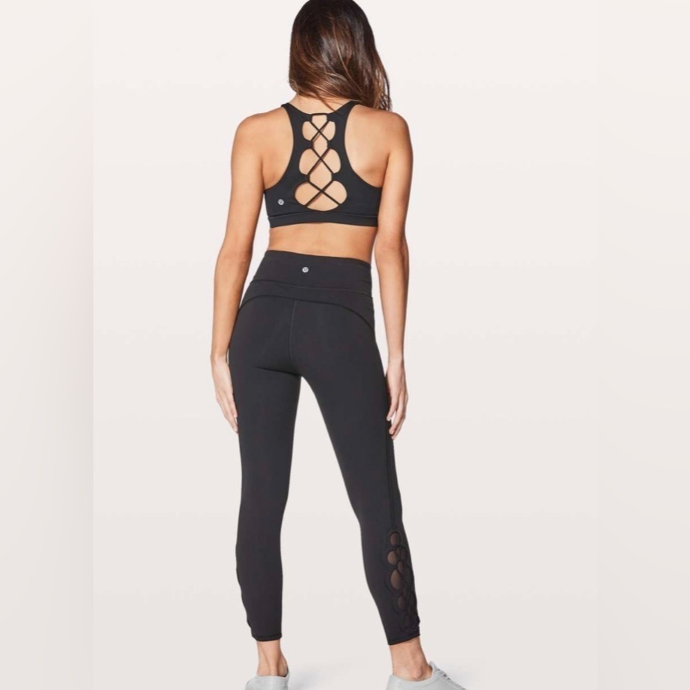 LULULEMON TIED TO IT BLACK FULL ON LUXTREME 7/8 LEGGING SIZE 6 SIDE MESH